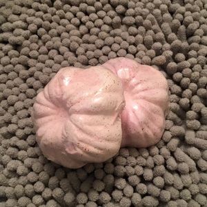Bath bomb, pink